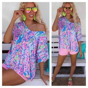 🤩Colorful print v-neck Tee/cuffed sleeve/jersey soft material